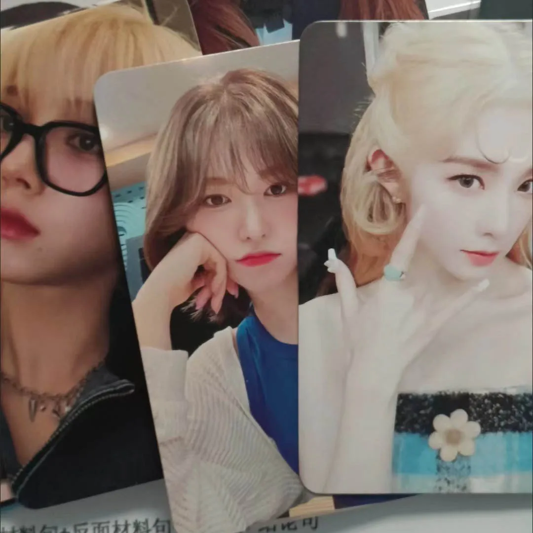 Оптовая продажа маленькие мини-карты голографическая Фотокарта Kpop на заказ бумажные фотокарточки Idol популярные карты с УФ-печатью 6