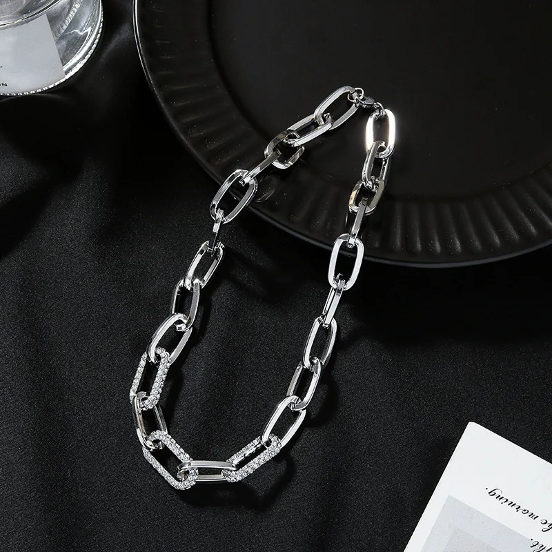 Exaggerated large thick chain metal decorative necklace short collarbone chain Flash diamond stitching sweater chain