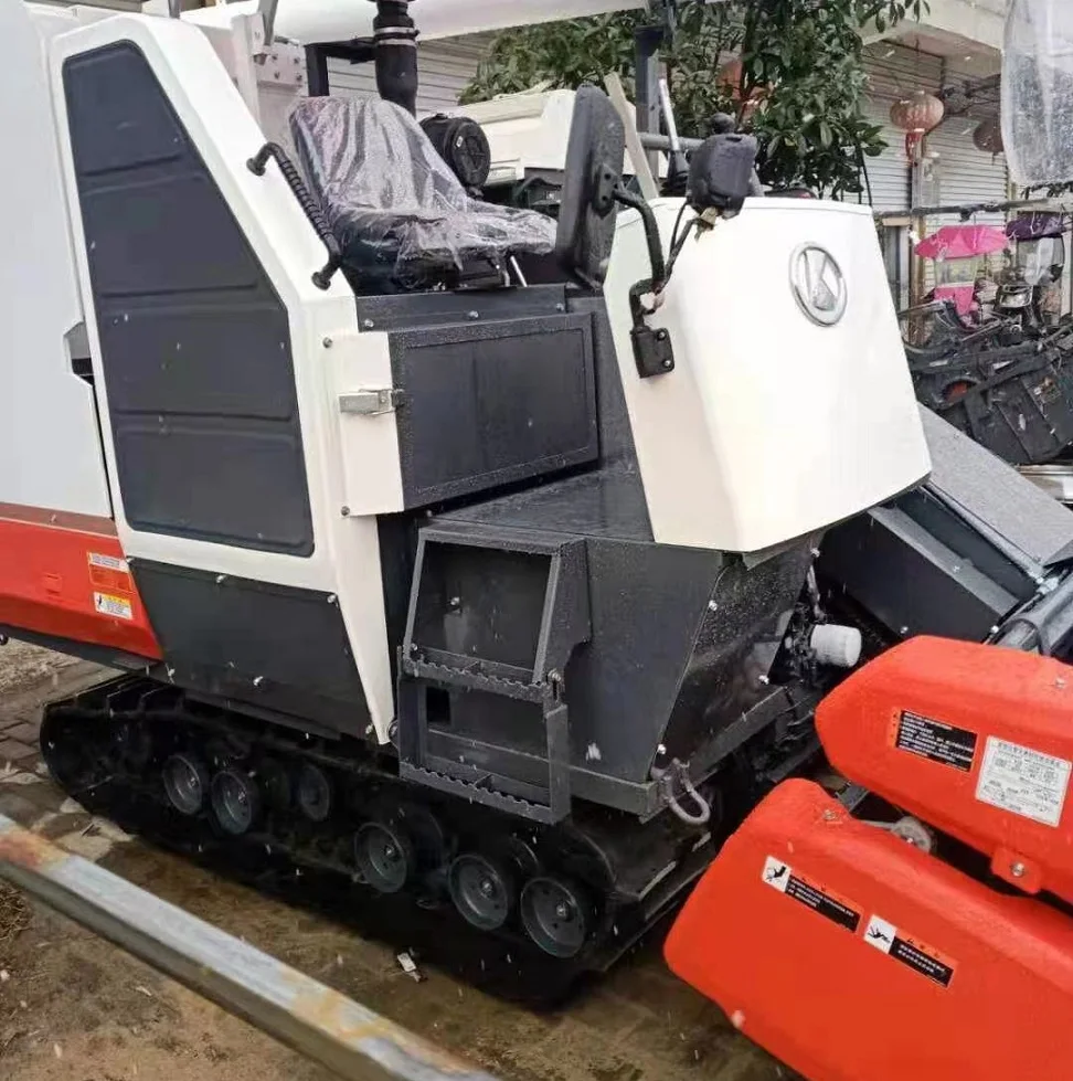  Бывший в употреблении рисоуборочный комбайн kubota harvetser японский бренд 90%