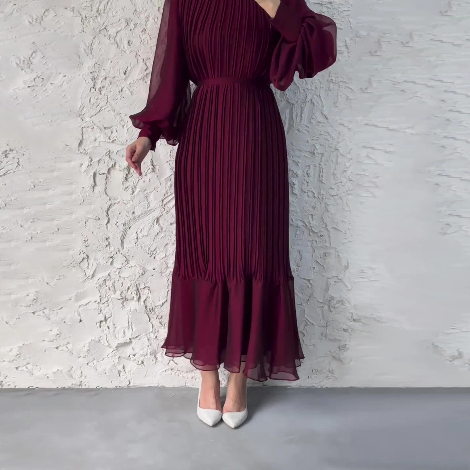 Wholesale Ramadan EID Dubai Modest Muslim Fashion Elegant Pleated Dress Balloon Sleeves Dress Abaya for Muslim Women Hijab Dress
