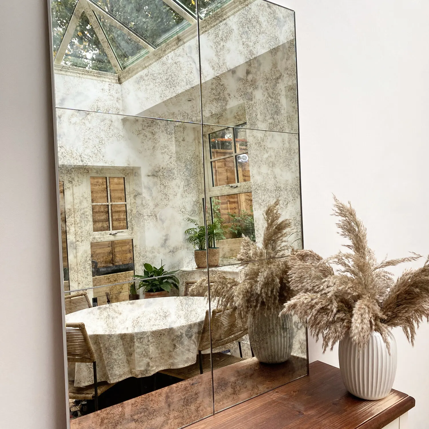 Wholesale pretty antique mirror standclear float glass factories in China vintage custom design mirror