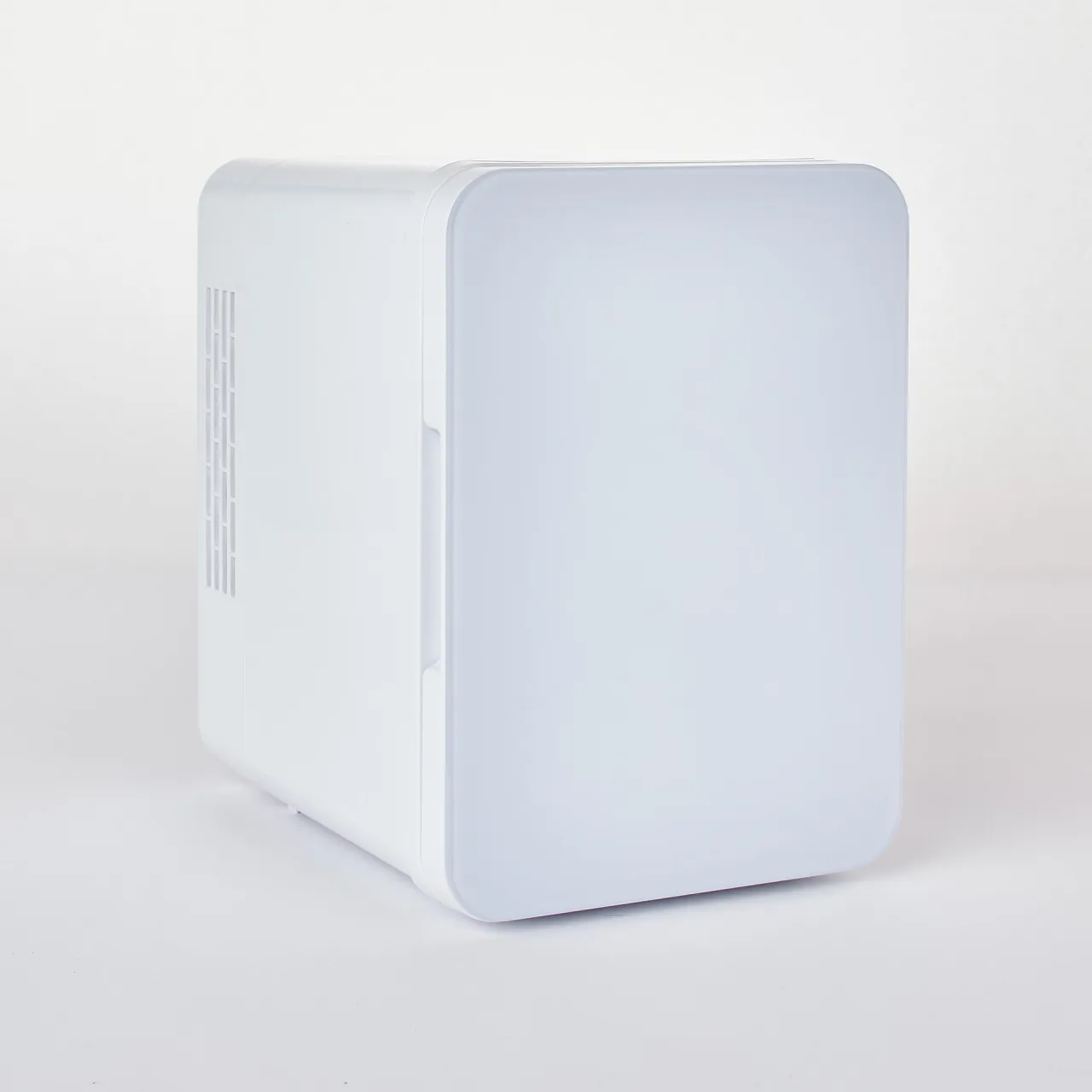 cooler box 4L mini cosmetic refrigerator retro fridge