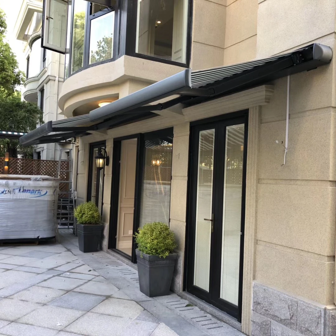 High Quality Motorized Full Cassette Retractable Sun Shade Awning With  LED Outdoor