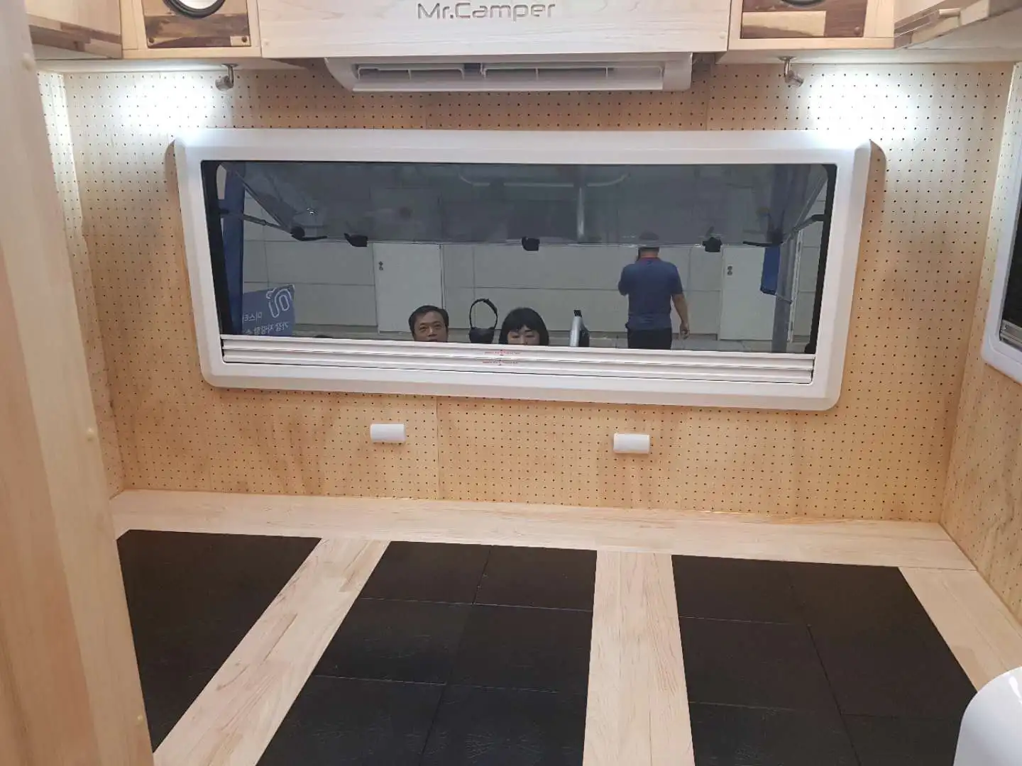  Высококачественное акриловое Угловое окошко для жилого автофургона трейлера С ECE XR-R7.5