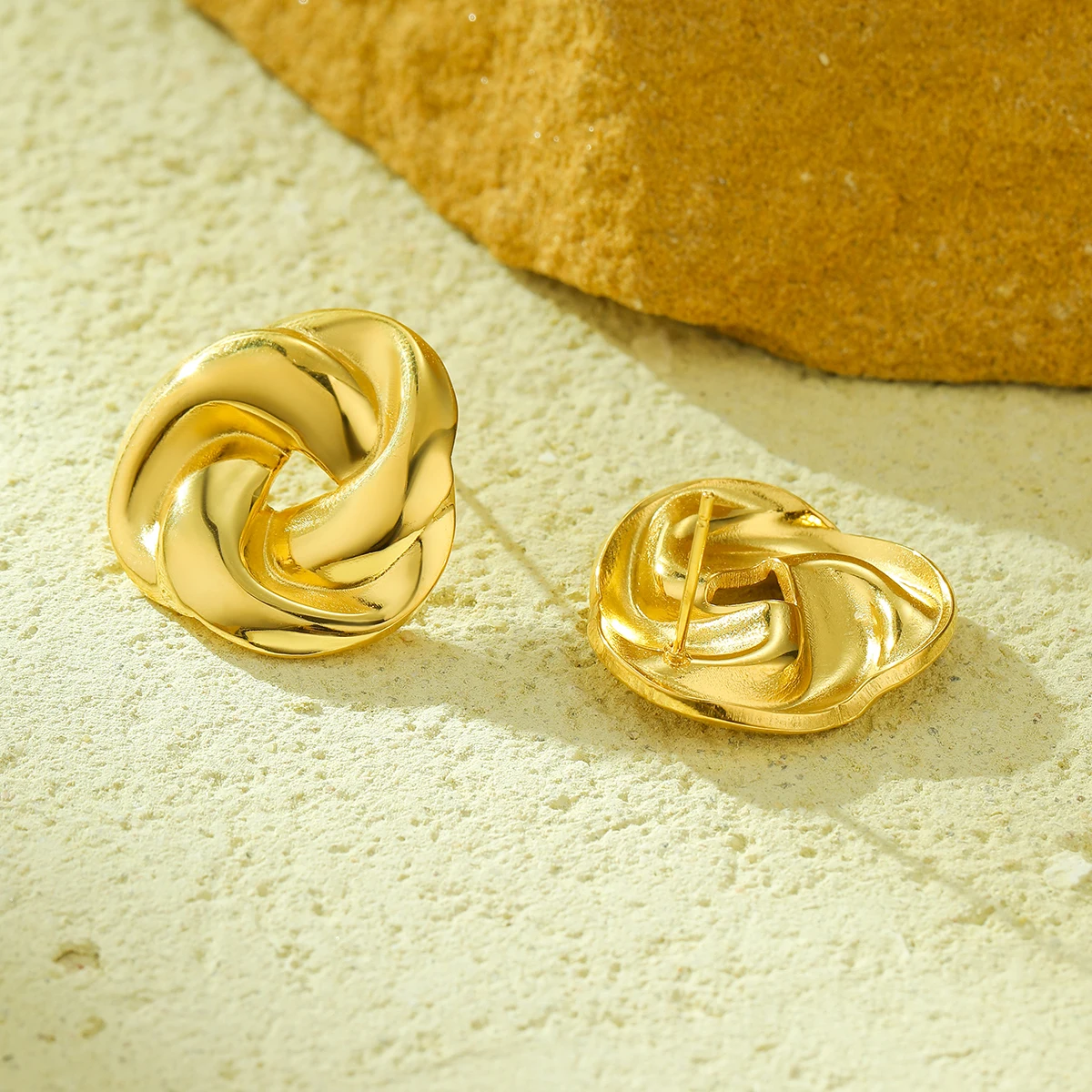 New Autumn French Style Simple Twist 18K Gold Plated Stainless Steel Earrings