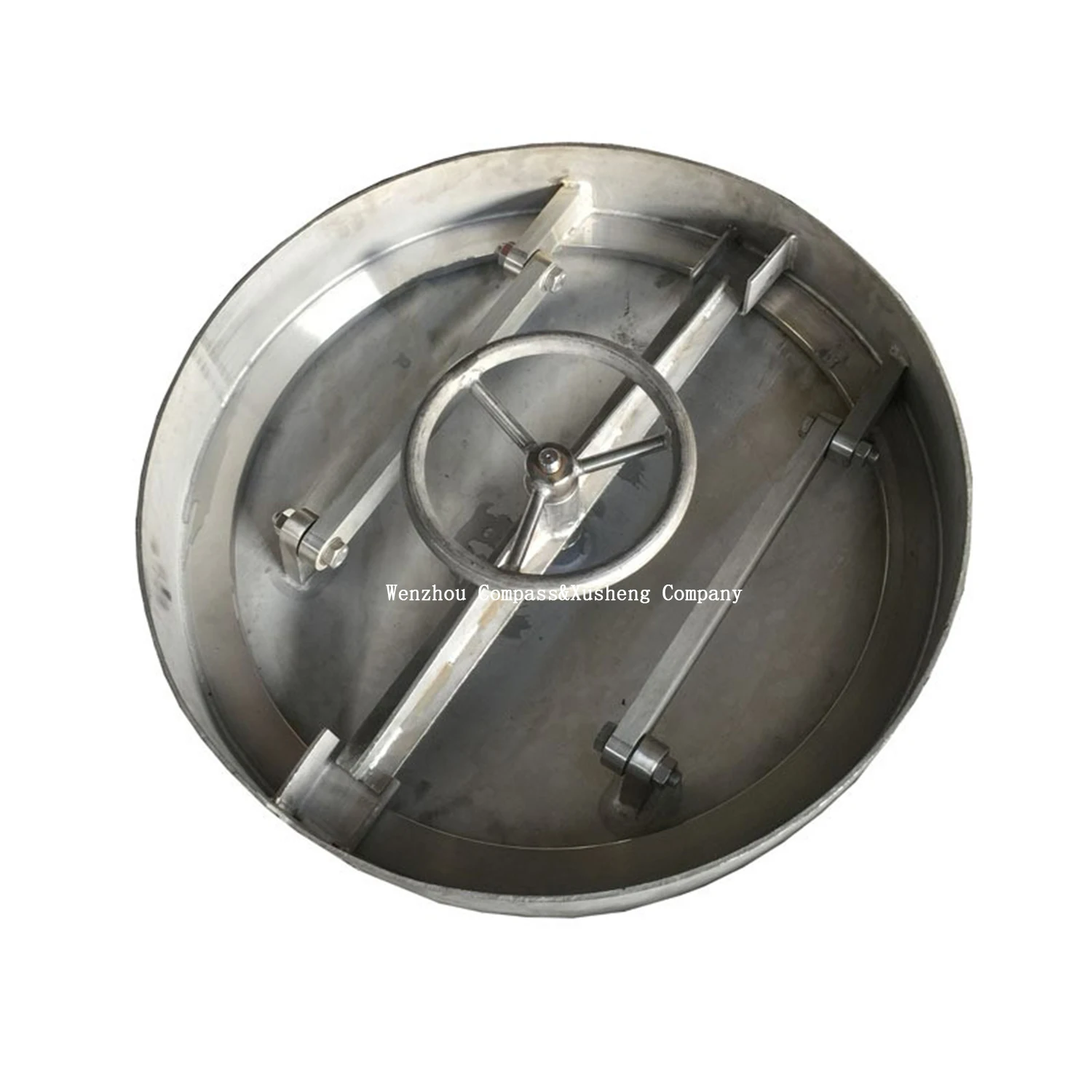 Wenzhou Stainless Steel SS304 Industrial Grade Round manhole 700MM Pressure inward Round handwheel Tank Manway