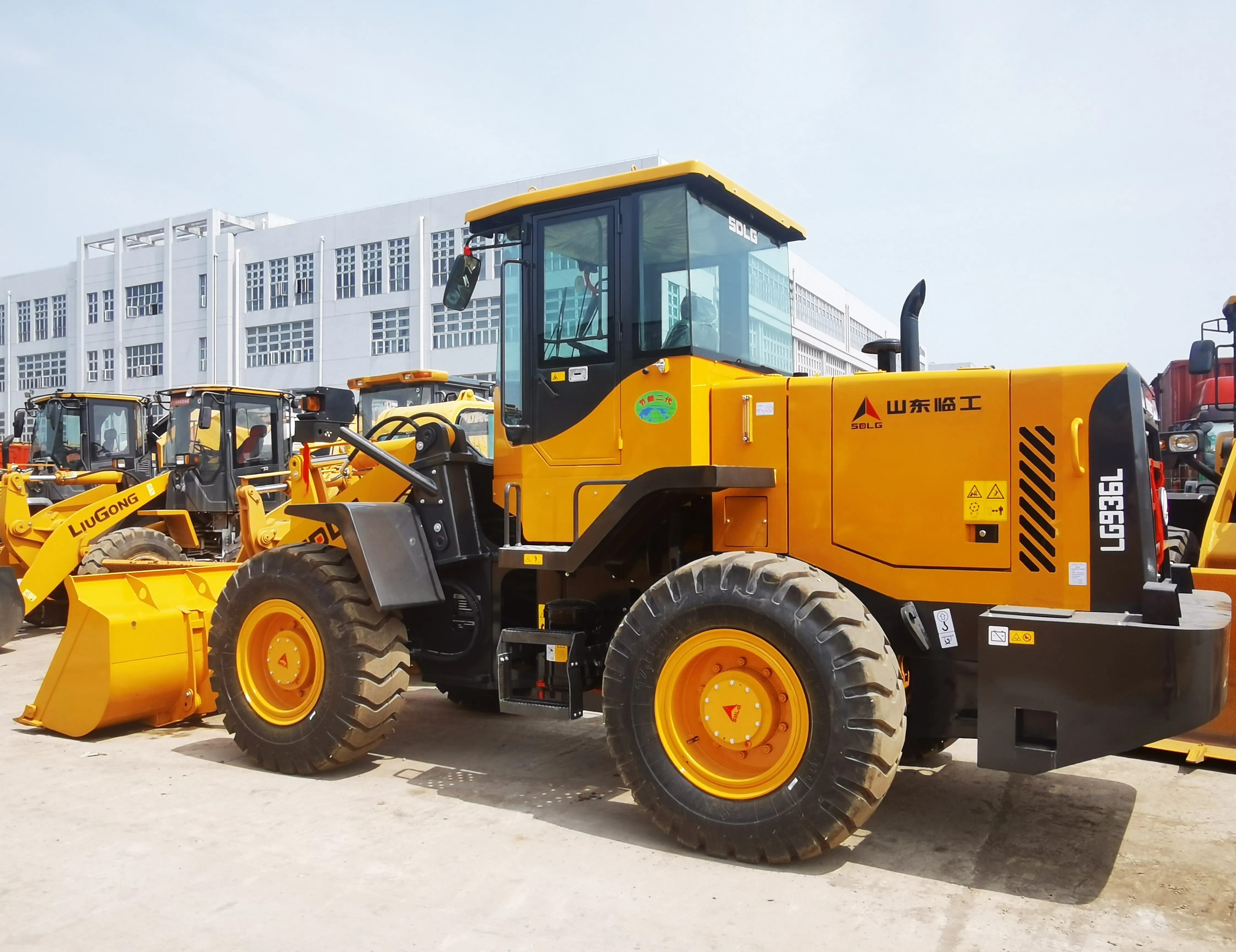 Good condition Used LG936L 3Ton Front Wheel Loader Short Usage 92kw Yuchai Engine farm use powerful backhoe loader cheap sale
