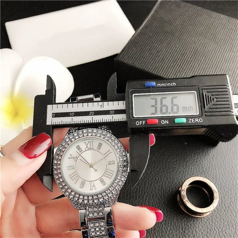 Luxury Iced Out Watch Gold Diamond Watch for Men Quartz Waterproof Wristwatch Luxury Wrist Quartz Watch for Men