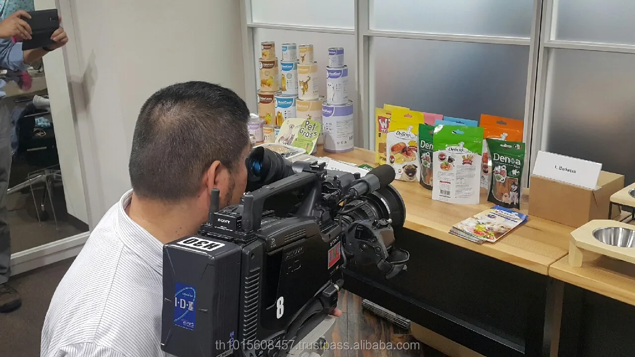 Delicio Dog training treats made with REAL SALMON and VEGGIES plus DHA and 15 Vitmamins & Minerals for BRAIN DEVELOPMENT