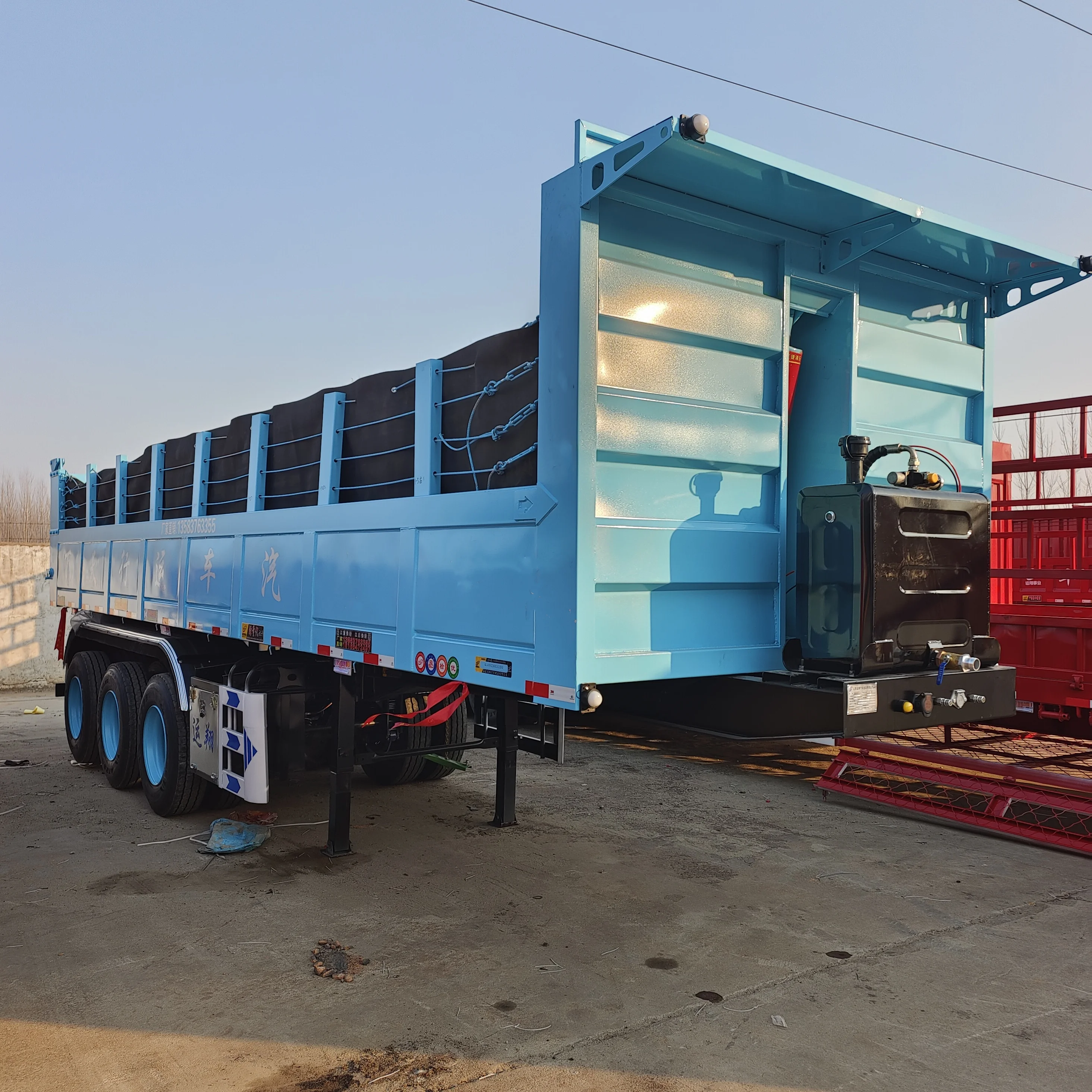 Factory price 9m rear flip dump truck trailer special transport truck made in China