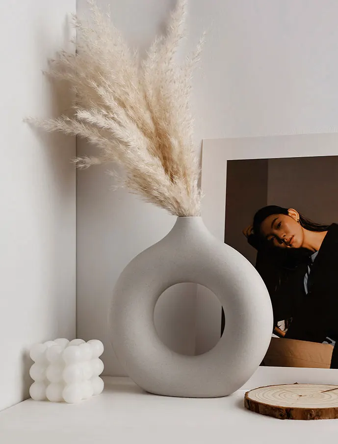 Nordic Style Wedding Porcelain Donut Decorative Ceramic Vases for Home Decor