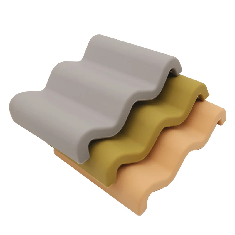 Shower Bathroom Self Draining Waterfall Soap Tray Saver for Bar Soap Silicone Dishes with Drain Bar Soap Holder