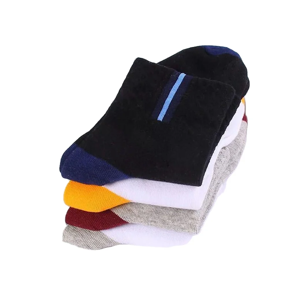 High Grade Middle Tube Casual Fashion Cotton Four Seasons Men Designer Sports Socks