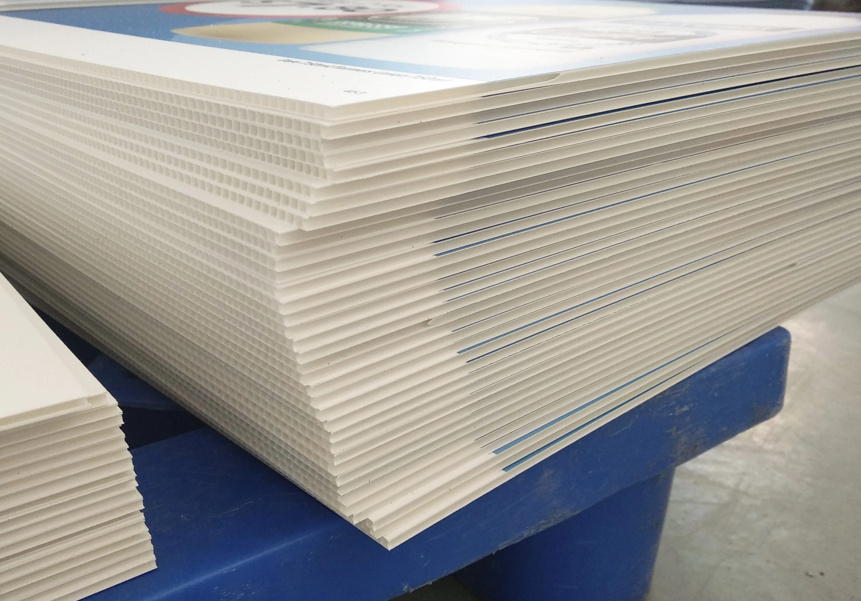 4mm 5mm PP Plastic Advertising Printed Board Corrugated Plastic Signs Die Cut Corflute Signs