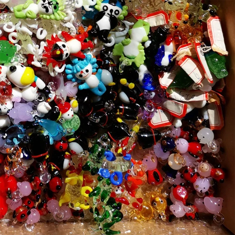 Custom Cute Small Cheap Japanese Cartoon Figurine Animal Miniature Sculpture Handmade Blown Crystal Lampwork Glass Figurines