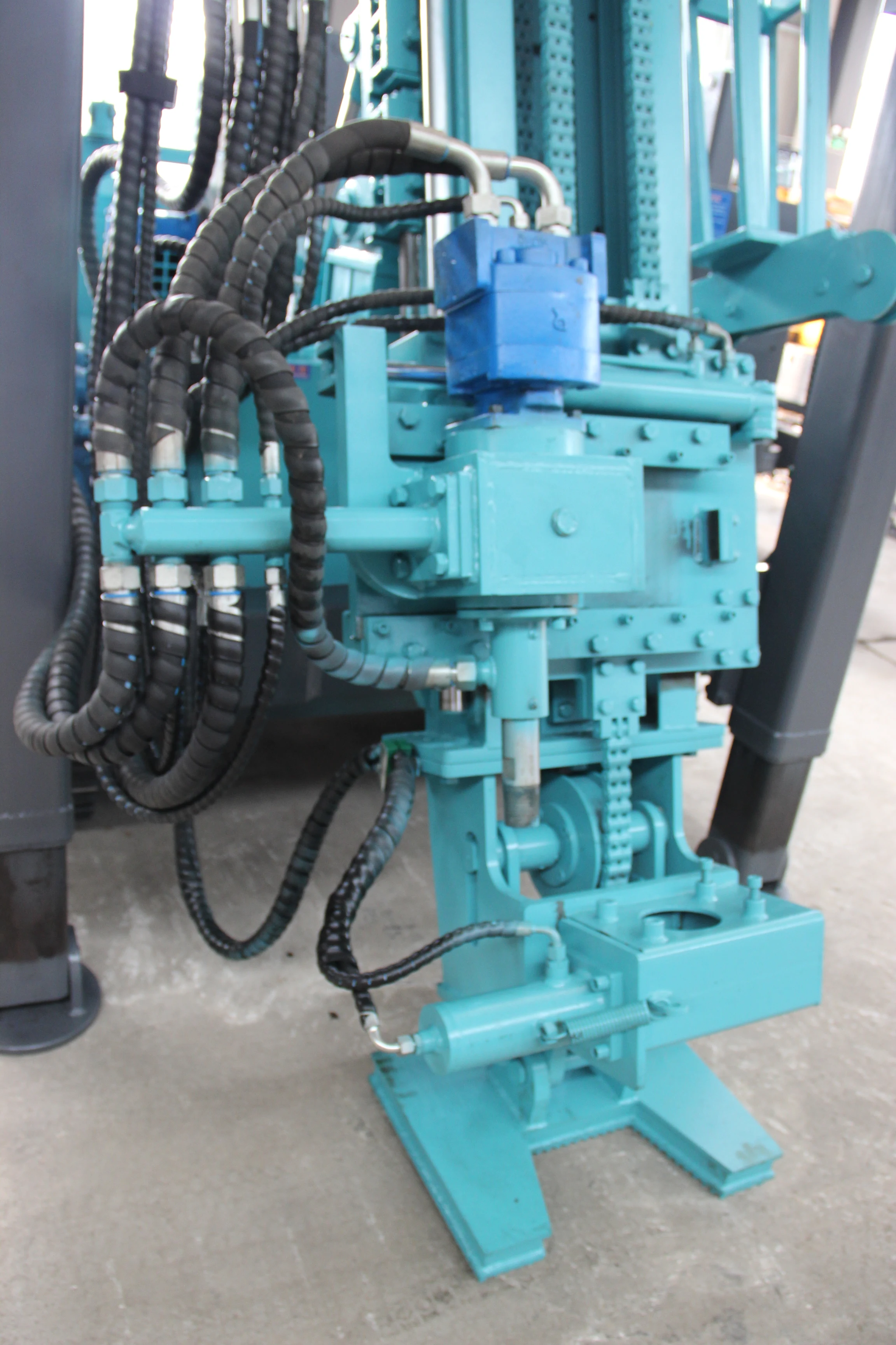 Hydraulic core exploration drill