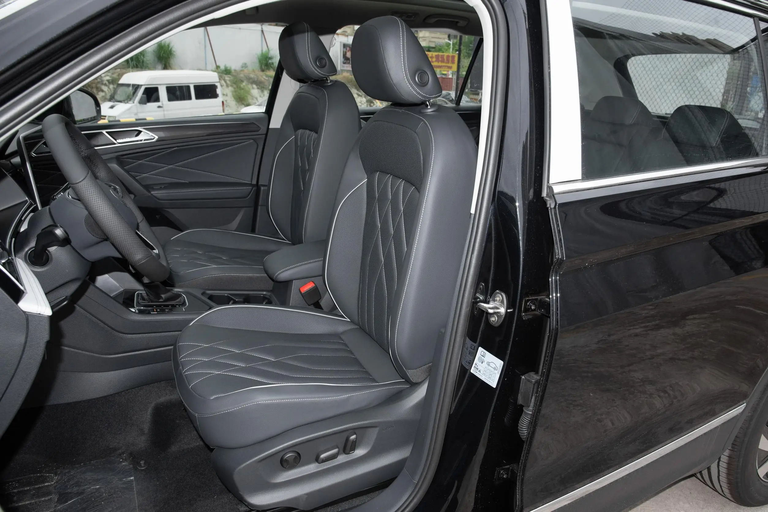 2024 Tiguan L бензиновый автомобиль высокая скорость 200 км/ч 1 5 т 160 л.с. 5-дверный 5-местный внедорожник