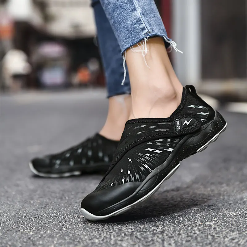 
Fast Dry Barefoot Beach Water Shoes Slip Mesh Fabric Breathable Aqua Shoes Low Cut Black pink River Ocean upstream shoes 
