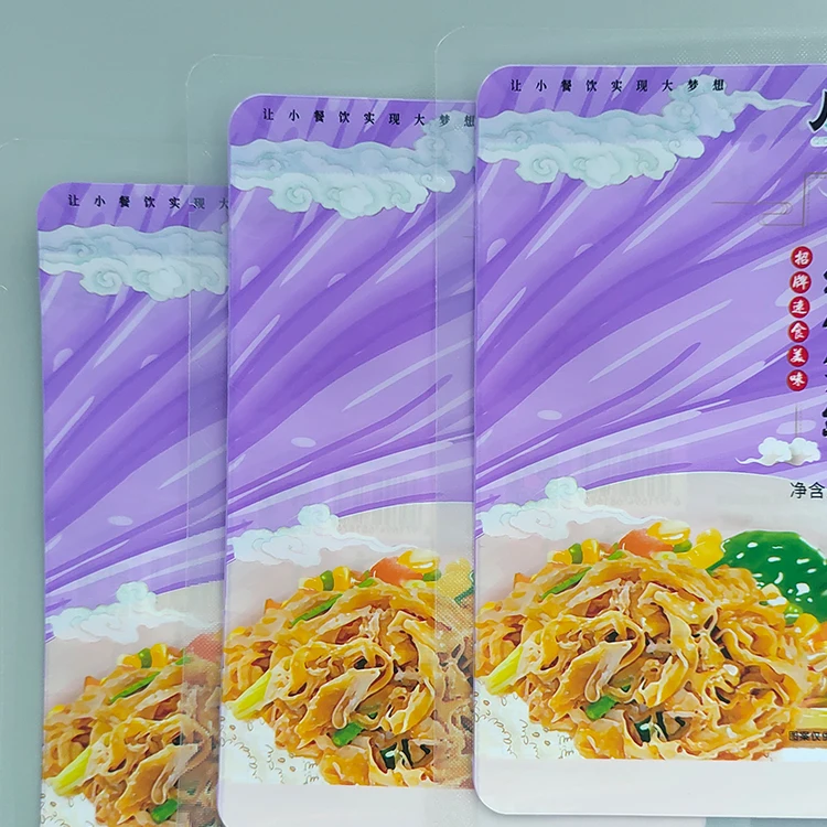 Жареные измельченные побеги бамбука, упаковка для пищевых продуктов с вырезами и оборудованием