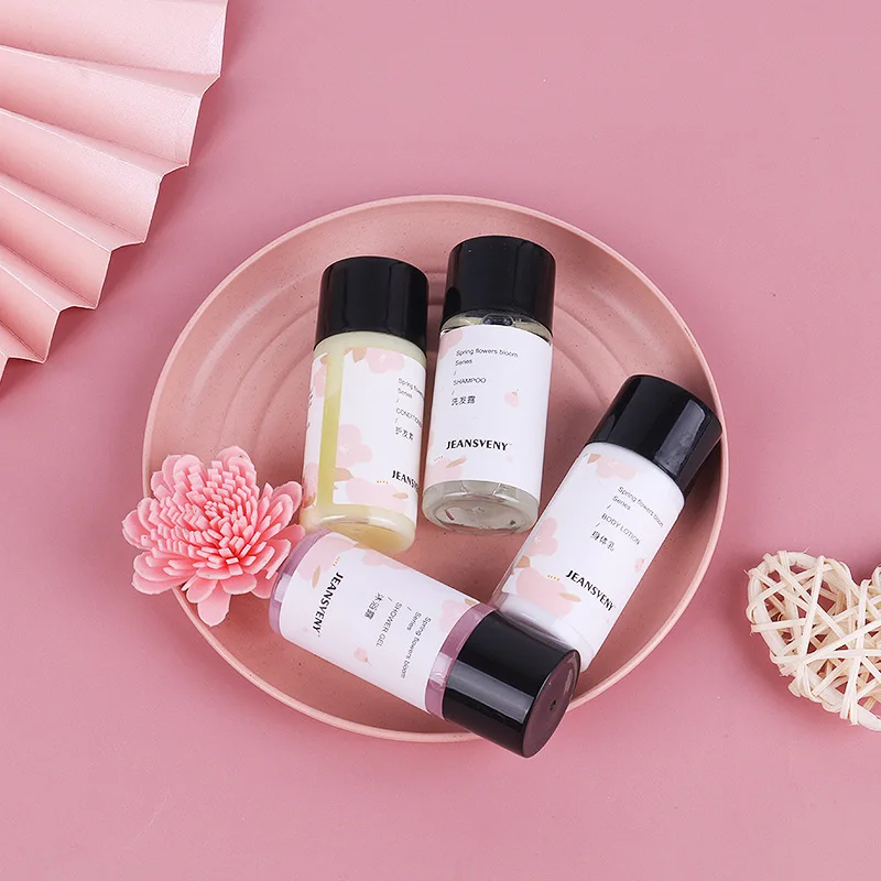 Custom Logo 35ml Gardenia Mini Shampoo Shower Gel And Conditioner Kit Spa Hotel Guestroom Bath Toiletries Set For Hotel