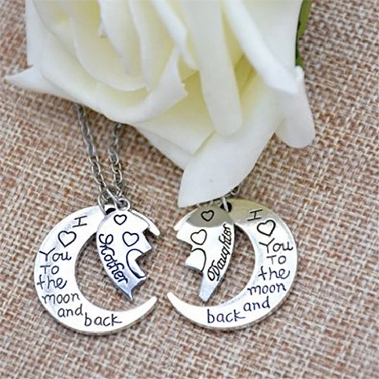 Hot Selling I Love You To The Moon And Back Pendant Mom Necklace For Mothers Day Gift