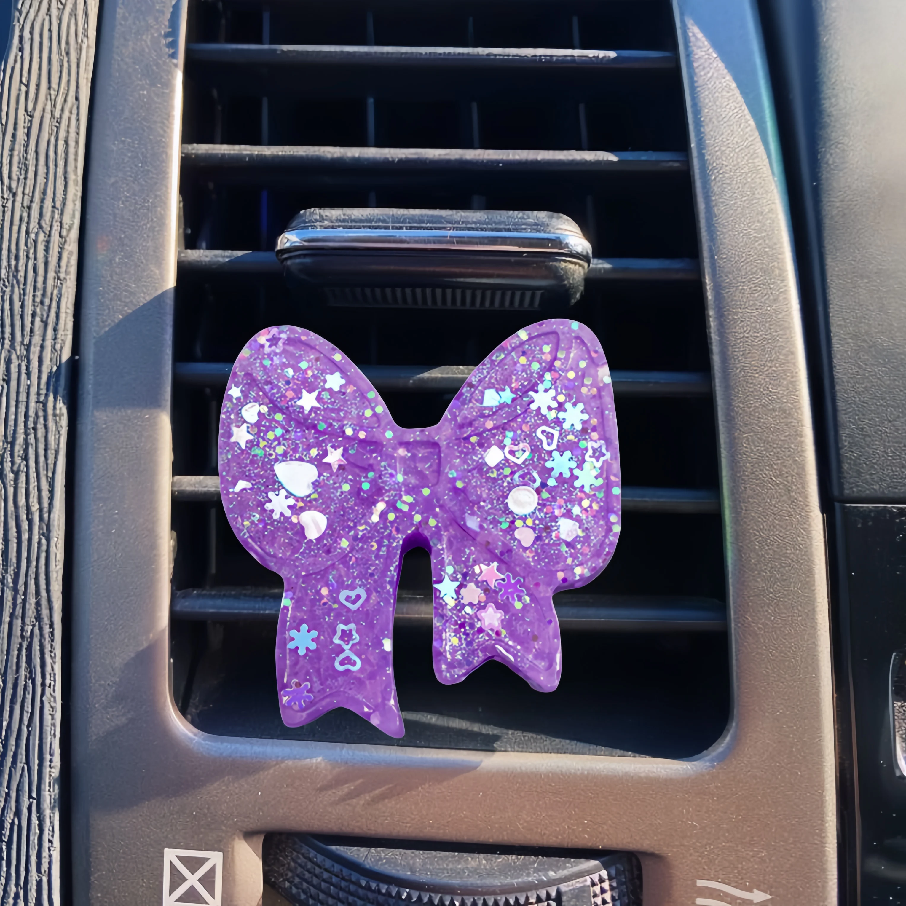 Creative small Butterfly solid aroma beads Outlet Perfume Clip Bling Car Air Freshener Fragrance Refill Vent Air Freshener