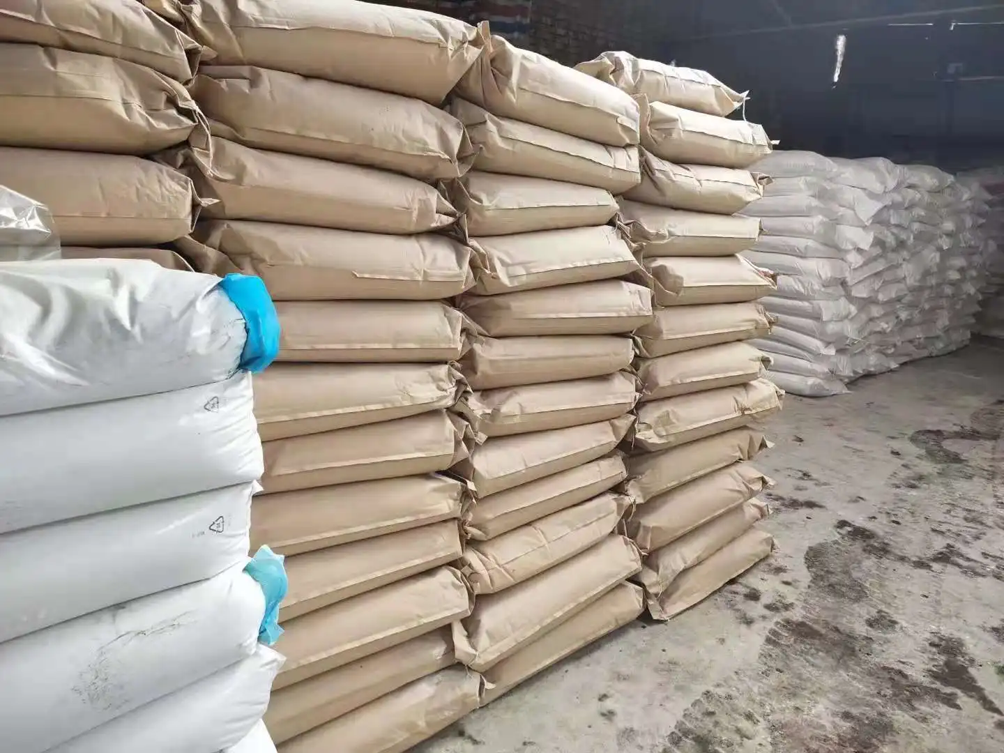 Dichromium Trioxide CAS 1308-38-9 Chromium(III) Oxide with Factory Price