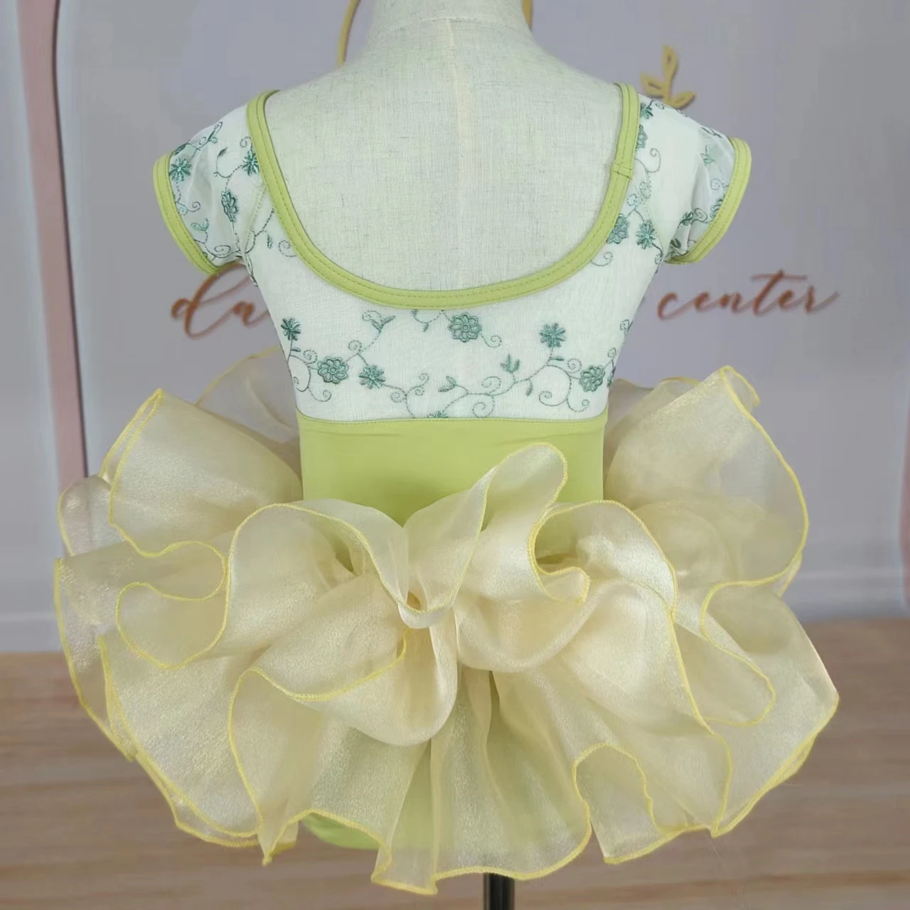 Summer popular designs floral printing best quality dance ballet tutu dress for training