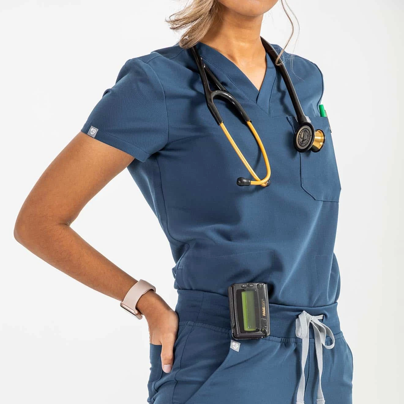 Rayon Nurse Uniform 2022 Styles Unisex Customized Nursing Scrubs With Pockets Stylish Health Care Scrubs Joggers Nursing Set