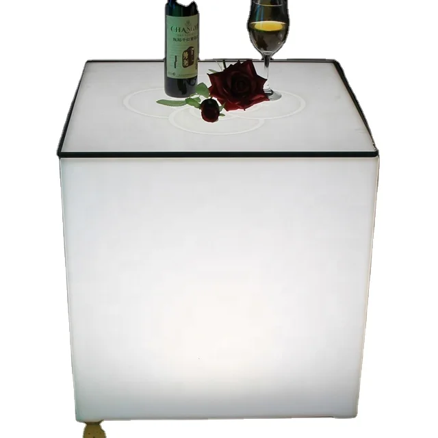 Factory remote control rechargeable led outdoor plastic light cube