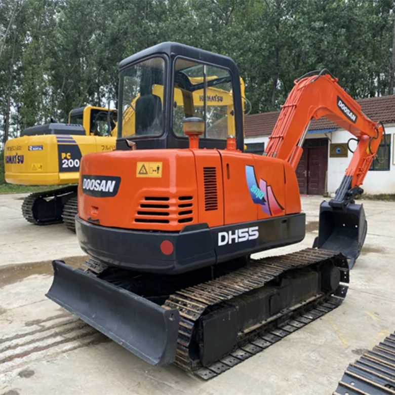 EPA certificated  95% new mini used doosan DH55 crawler excavator 5 ton excavatora for sale