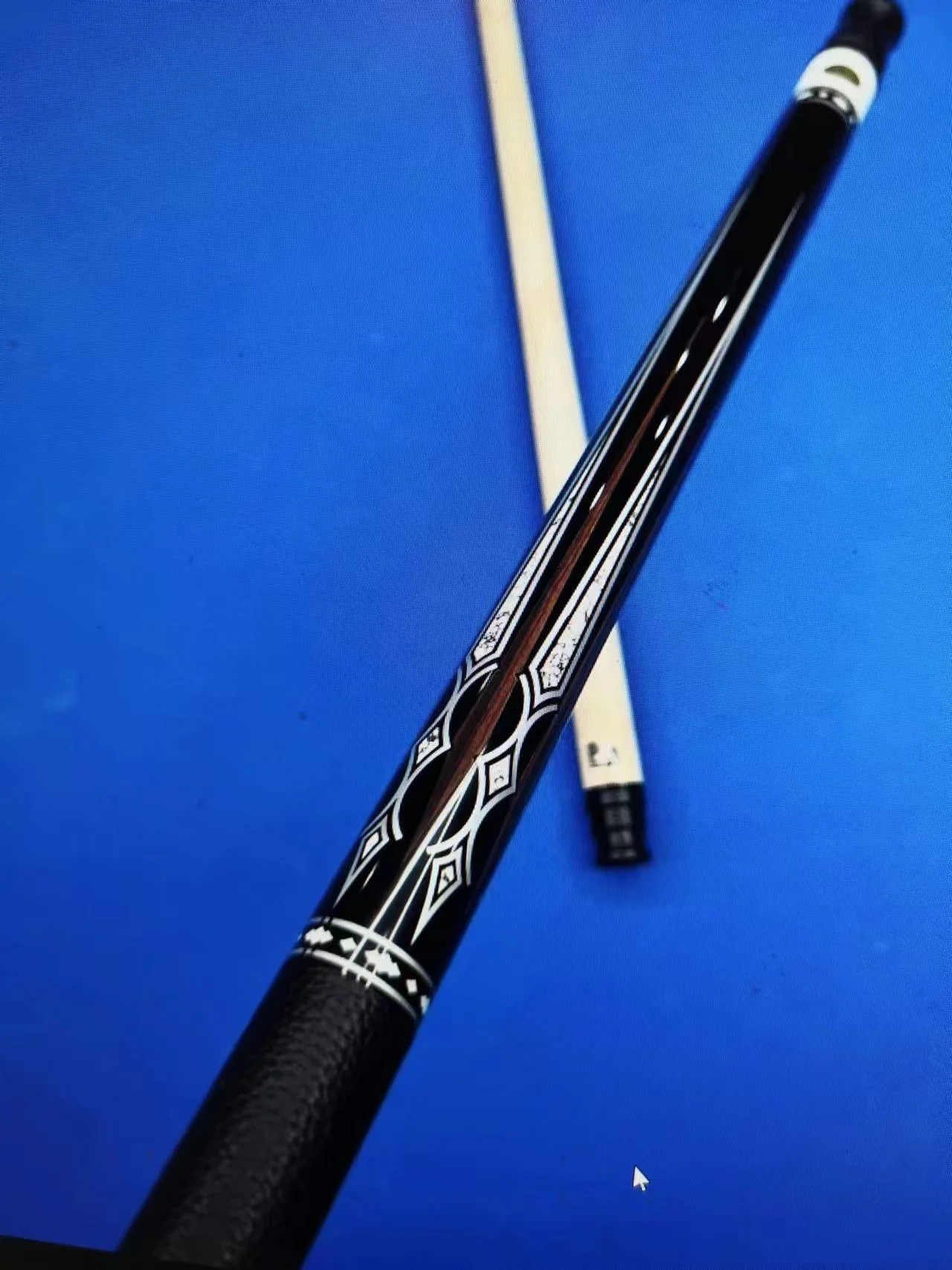 Famous peri billard pool cue, table and accessories online commercial with good quality at suitable price and custom cues