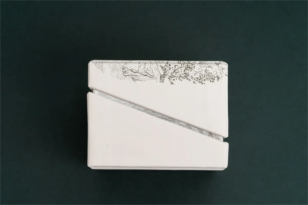 High-end high-quality black earring  ring necklace bracelet cardboard box with custom logo and lid