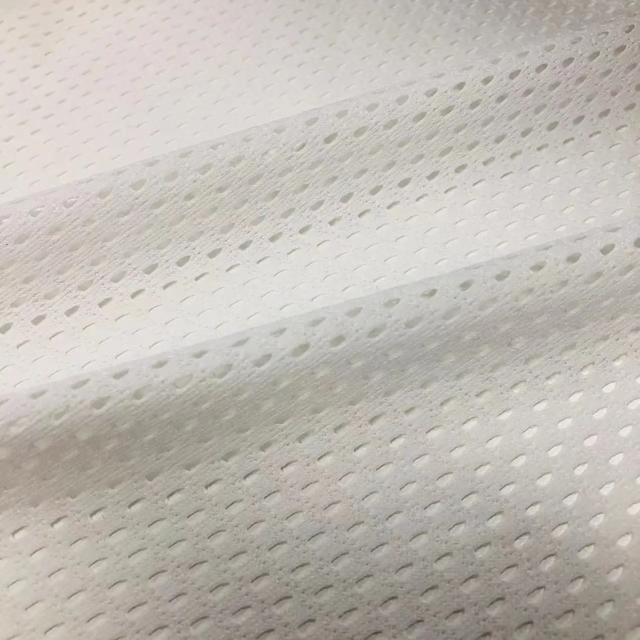 wholesale garment breathable knit 100% polyester white bird eye wicking mesh fabric for sportswear and ball suit