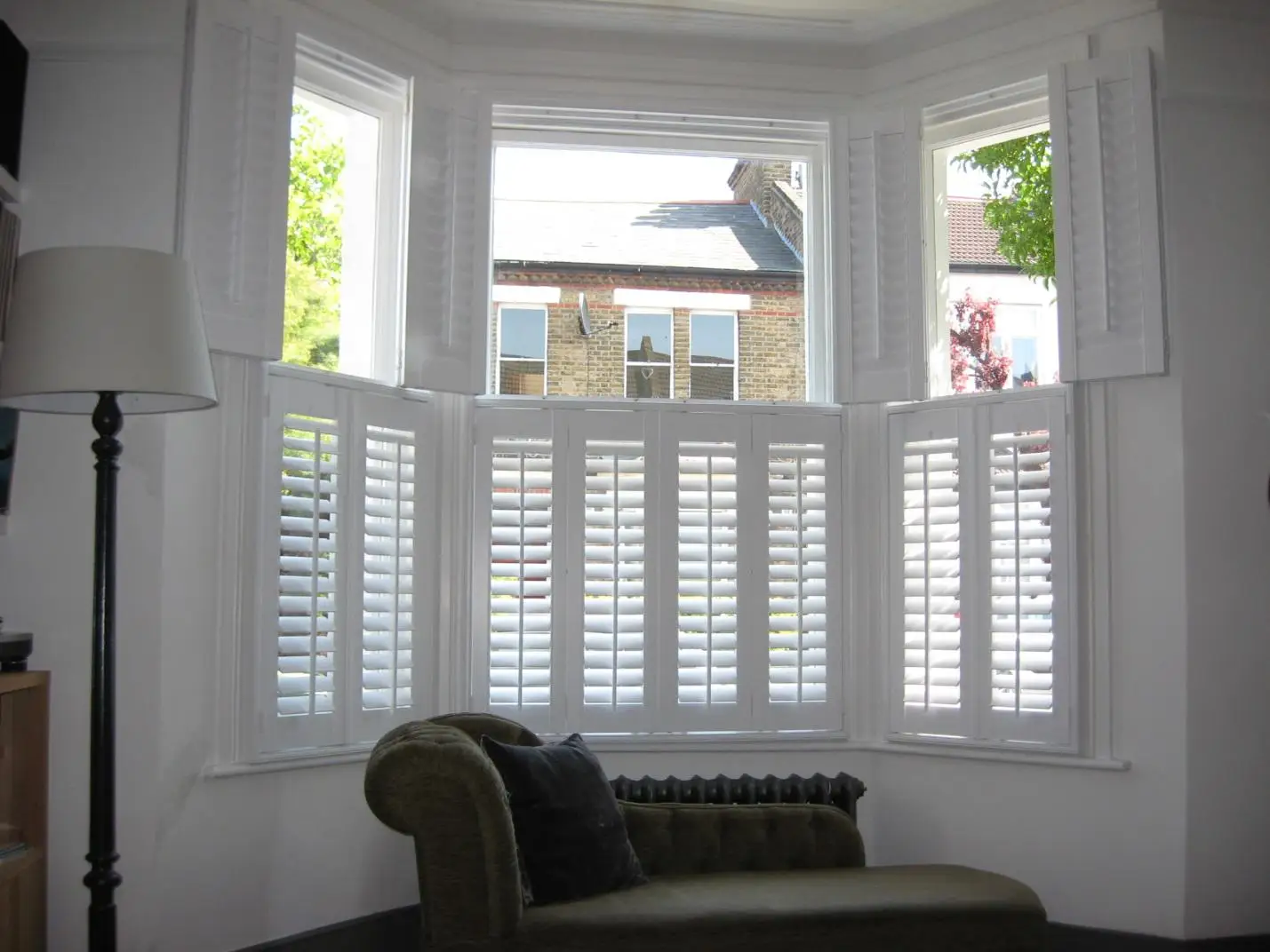 Factory Price cafe plantation window shutters Plantation Shutters PVC Shutters for Australia USA and UK