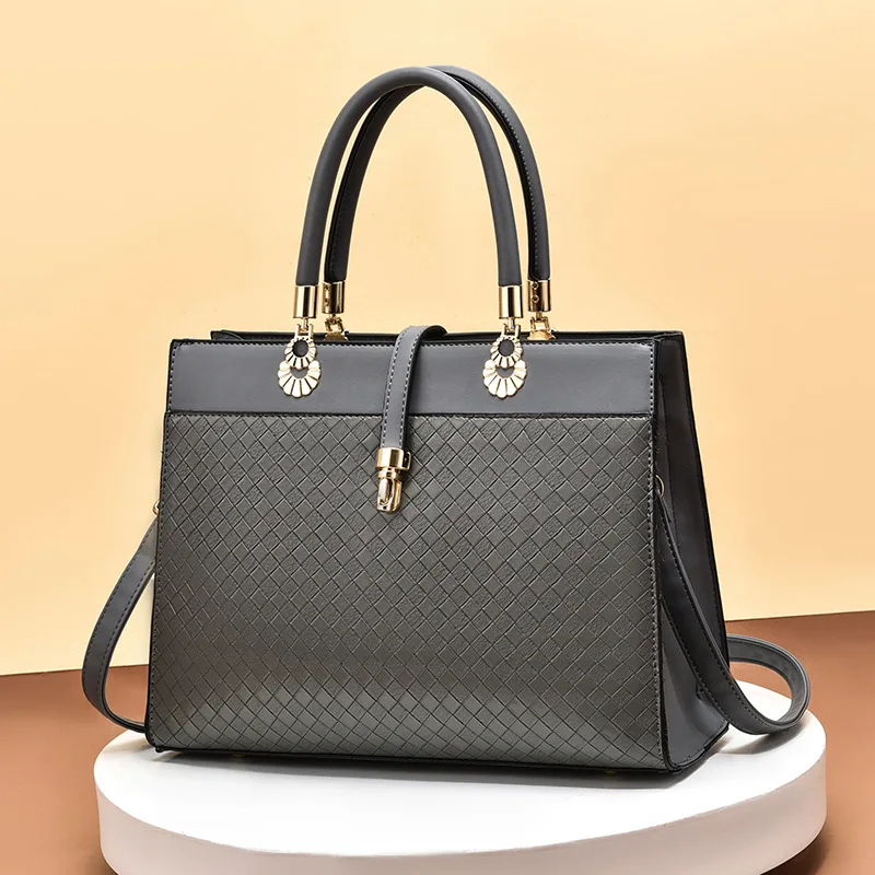 Fashion handbag for women large capacity simple trend woven lady shoulder bag hand bags