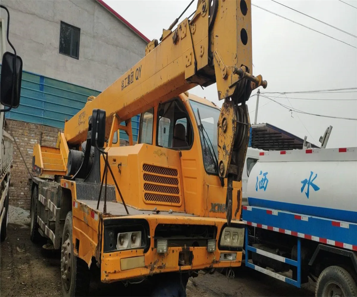 
USED QY12D 12ton truck crane hydraulic arm crane for trucks 12T MINI CRANE 