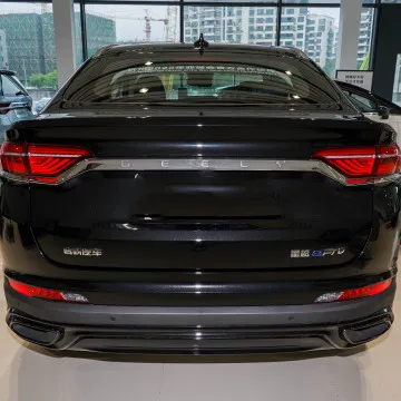 China  famous brand The Geely Xingyue Car  with 5  seats  left hand drive