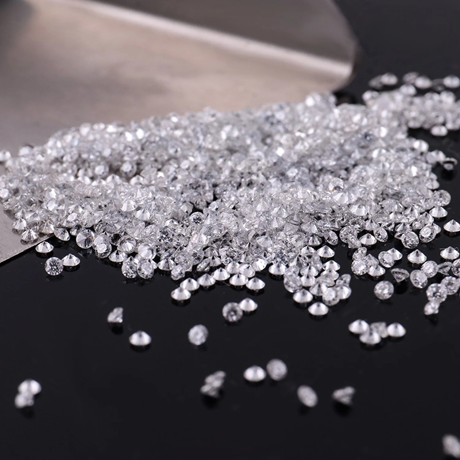 Abiding Factory Price DEF Color VS Round Melee 0.7mm-2mm HPHT Loose Melee Diamonds Lab Grown CVD Melee Diamonds