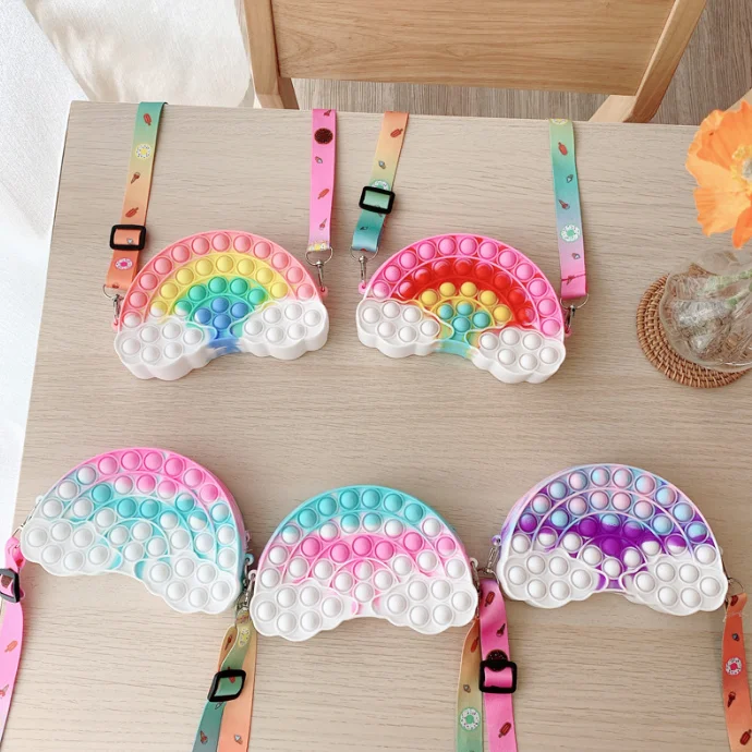 KS7693 Nice colors kids shoulder silicon purse bag cute rainbow pop it bag