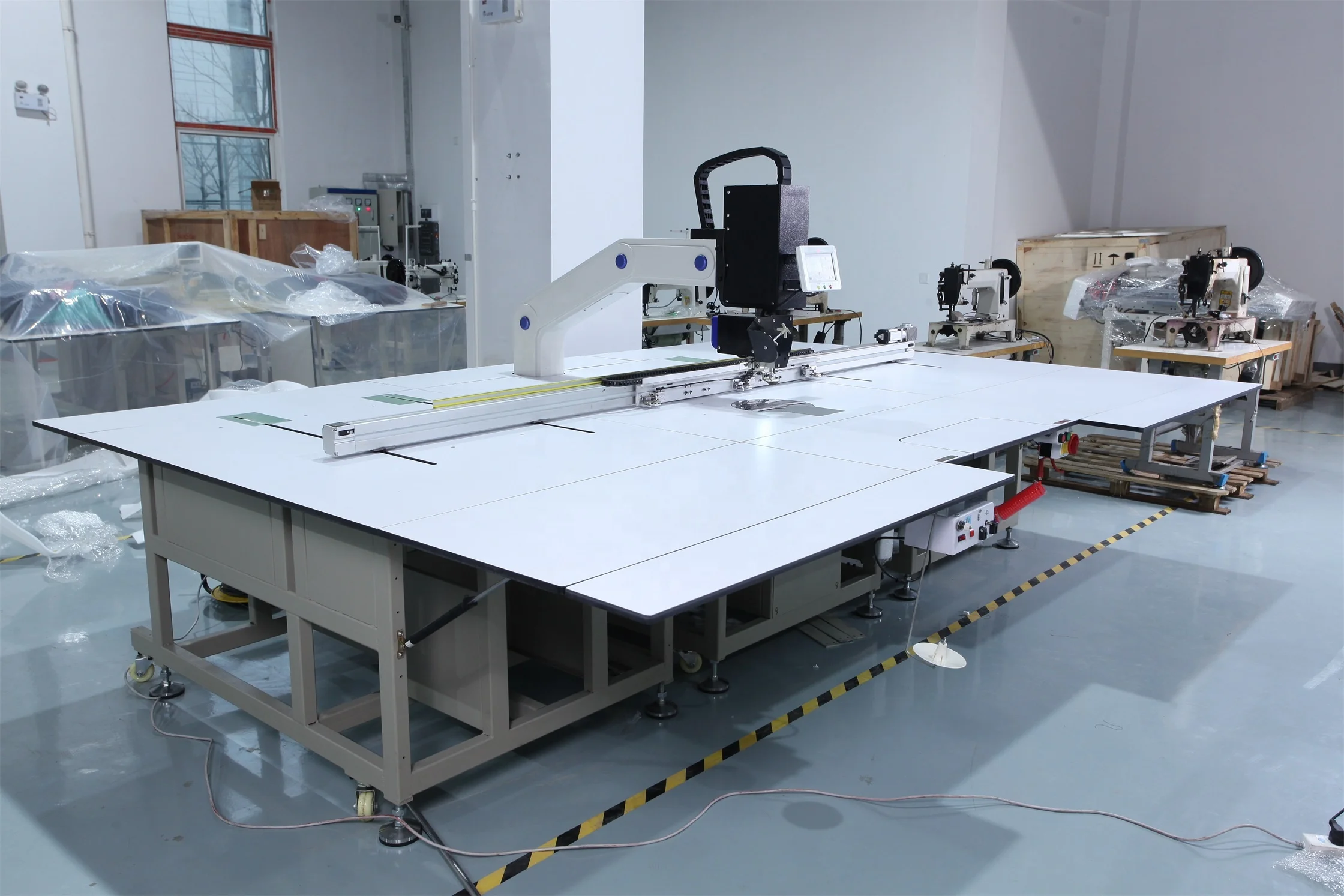 HUAMEI High-end cnc pattern sewing machine large size upholstery sewing machine