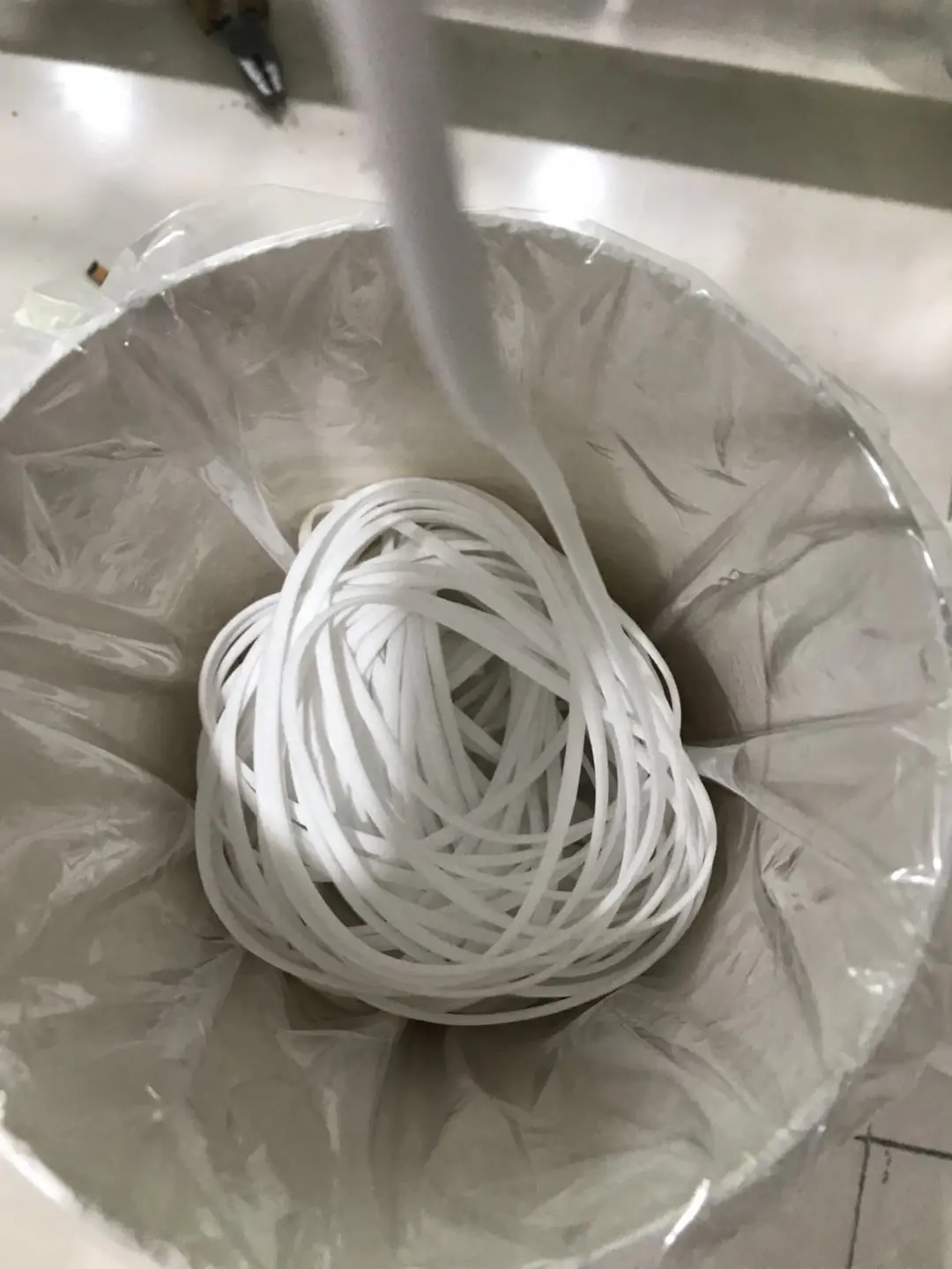 Высокоскоростной ушной шнур для