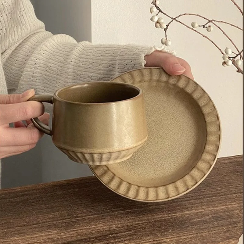 Elegant Ceramic Latte Art Cup Green Yellow Brown Branded Afternoon Tea Mug Vintage Coffee Mugs For Cafe