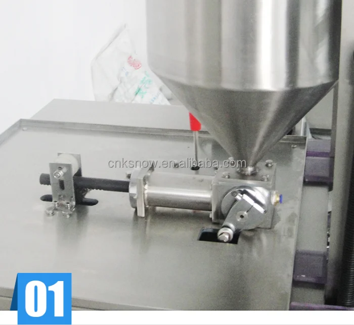 Three side/four side automatic tomato paste packing machine counting the tomato sauce volume by air cylinder