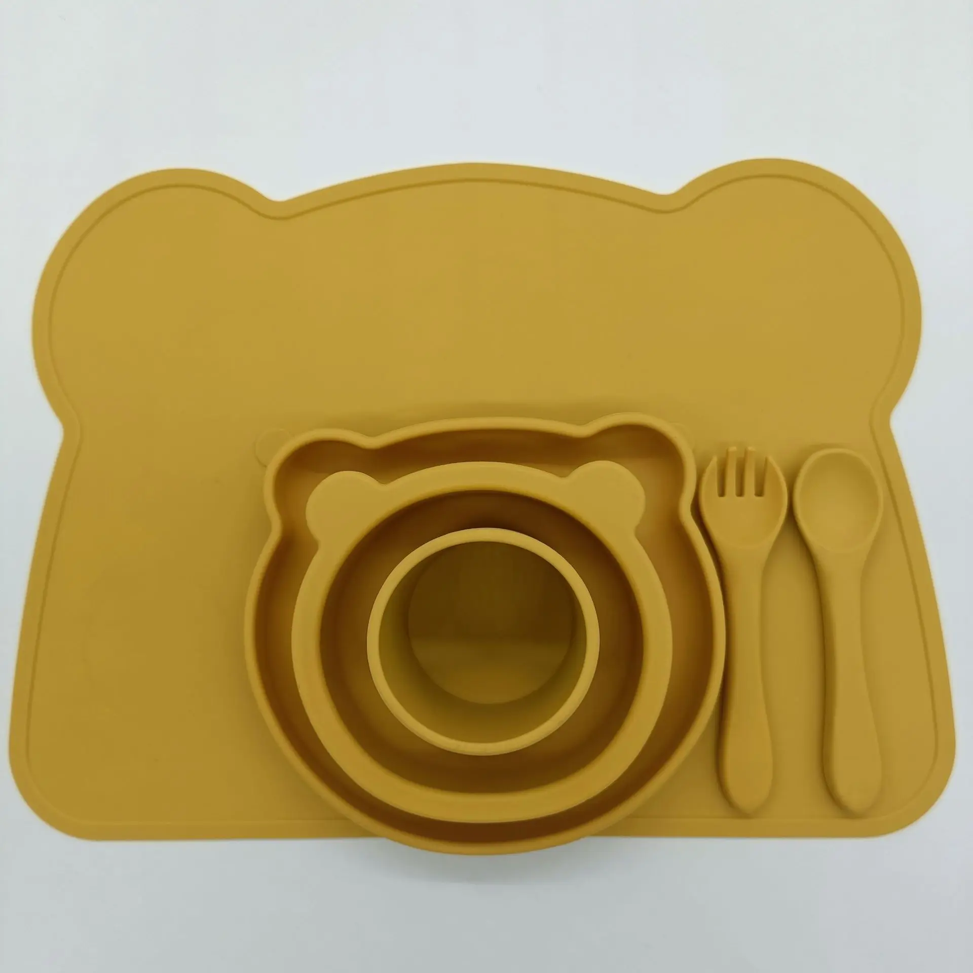 New Arrival Eco-friendly Non-toxic Strong Suction Bowl Spoon Set Feeding Bib Baby Silicone Bowl And Plate