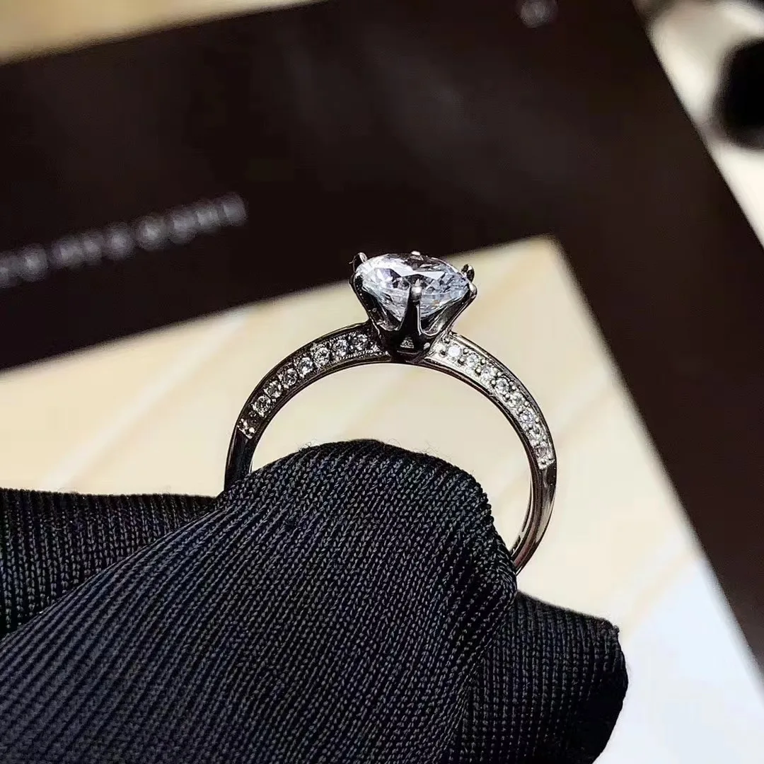 Hot Sell New Design 925 Sterling Silver 1 Carat Italian Vintage Style Engagement Moissanite Rings