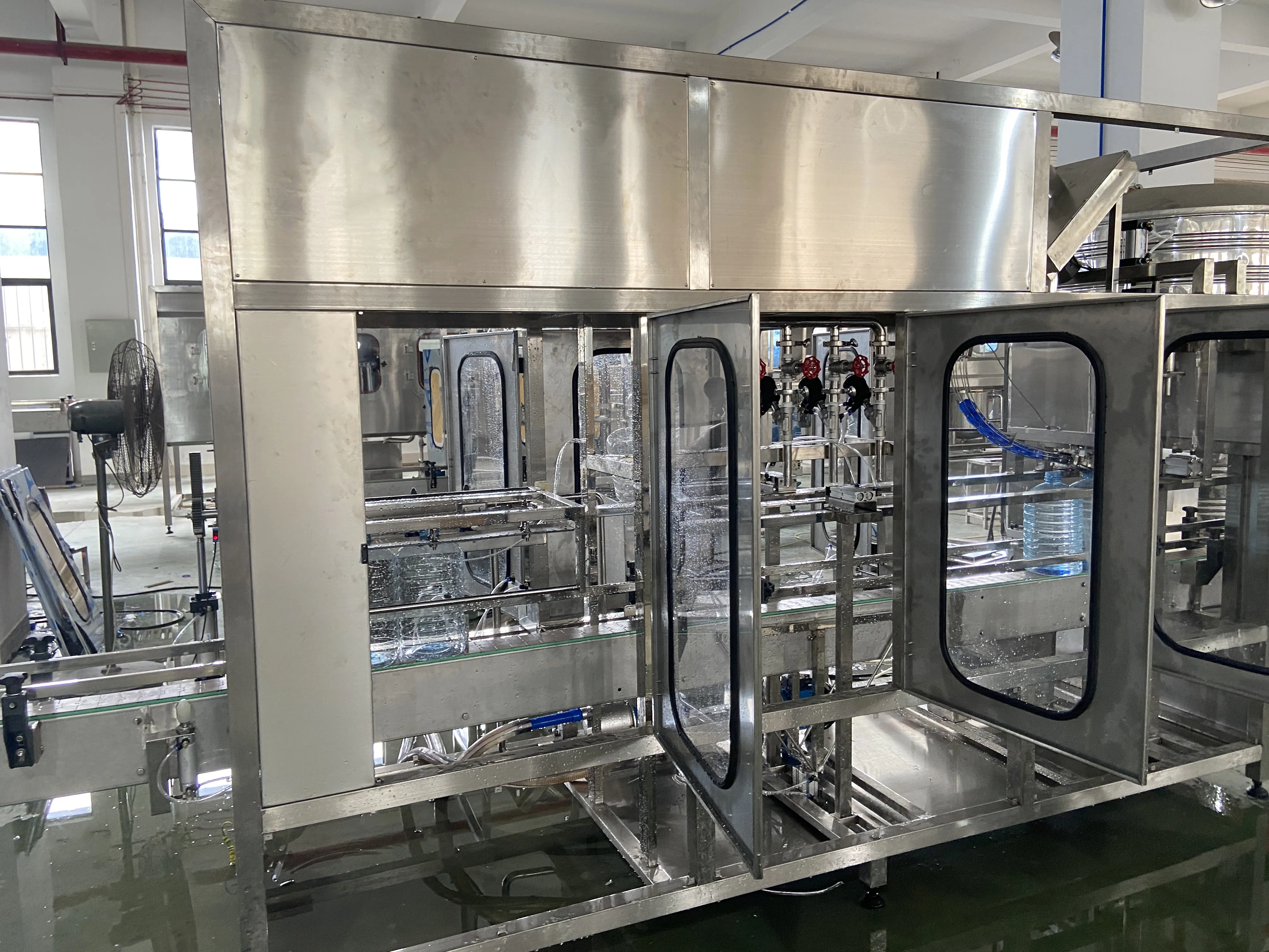 Automatic mineral water bottled water filling machine and capping machine products