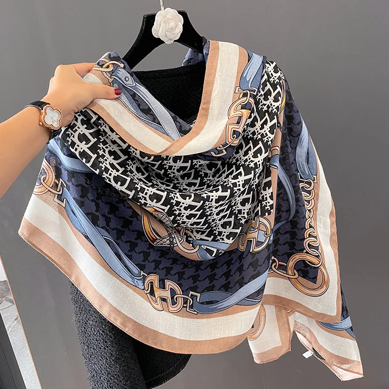 Manufacturer newest fashion chain pattern head scarf shawl for women classic black and white houndstooth printed viscose scarves