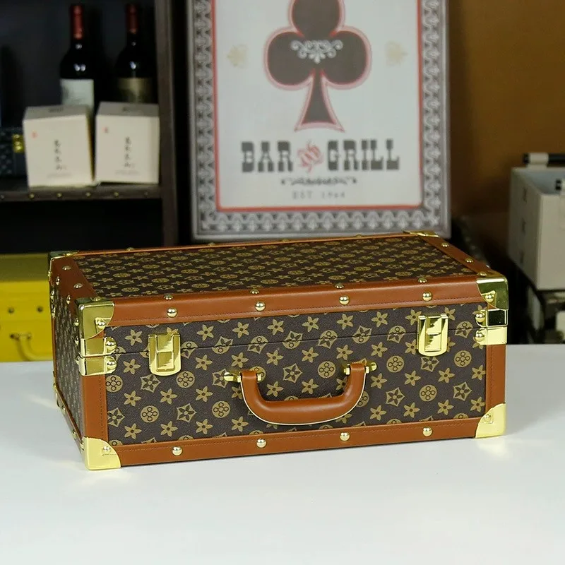 Manufacturer Coffee leather Wooden suitcase exhibition hall display ornaments Vintage decorative box