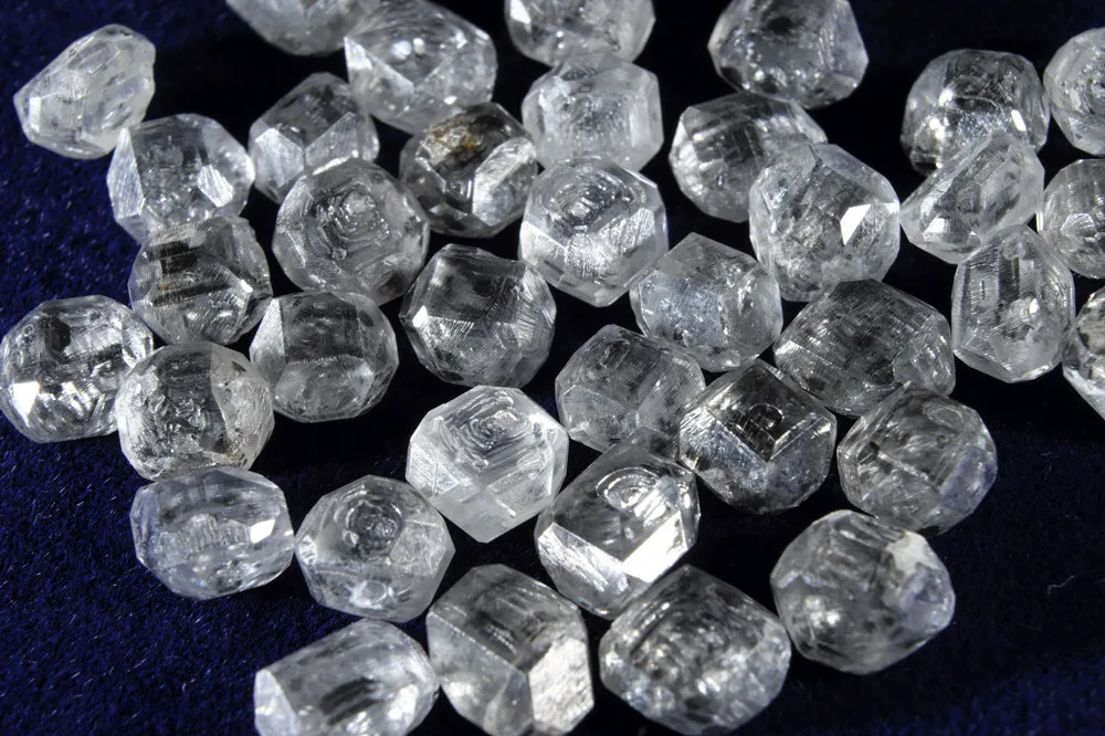 Lab Grown white rough HPHT CVD Diamond for jewerry